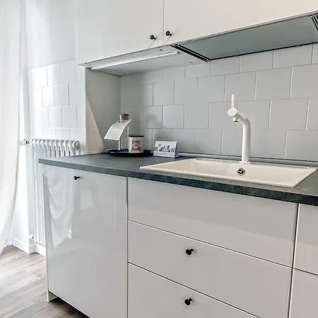 Italianway-castel Morrone 1/a * Milan